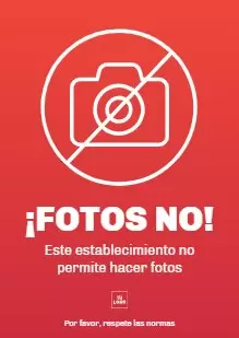 Edita un cartel de Prohibido Hacer Fotos