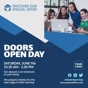 Bearbeite einen Flyer für den Tag der offenen Tür